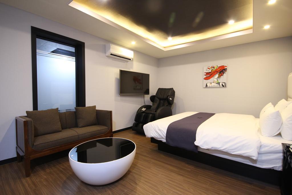 Dove Hotel Ульсан Екстер'єр фото